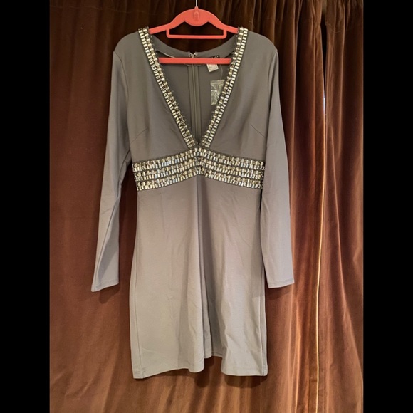 Venus Deep V dress - Picture 1 of 5